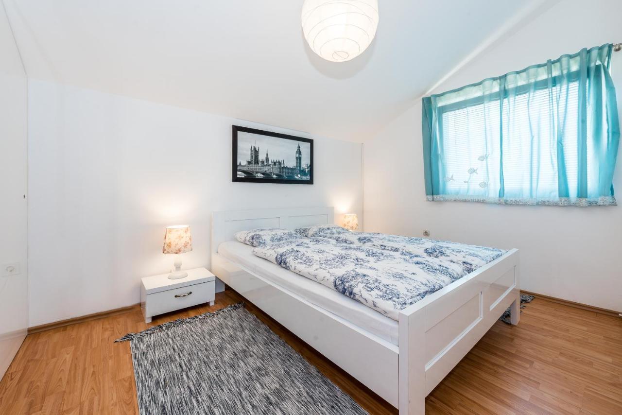 Apartman Karla Mara Ana Ivan & Jo Srima Εξωτερικό φωτογραφία